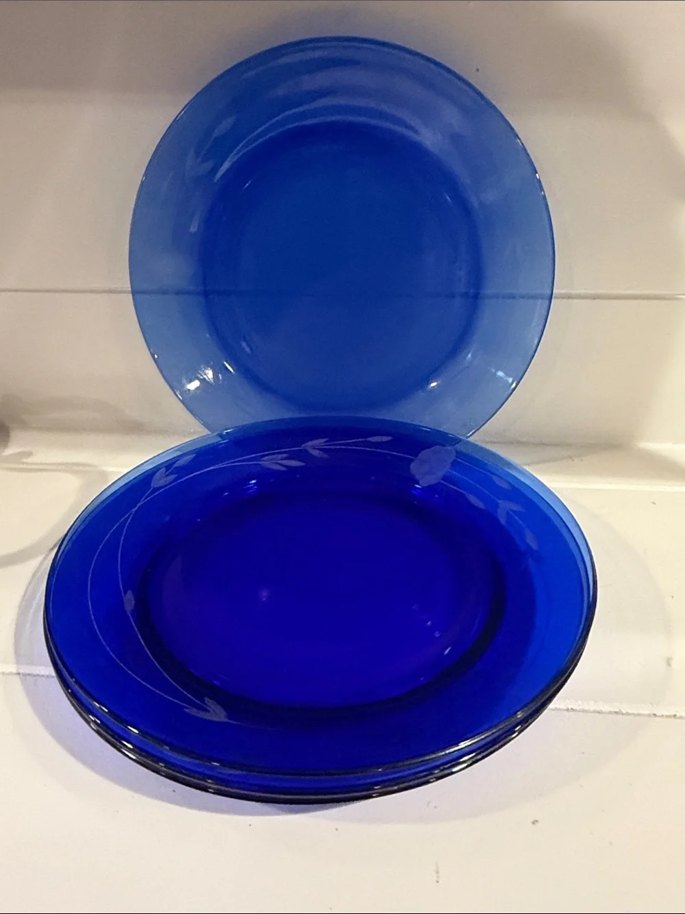 Princess House Cobalt Blue Glass Dinner Plates with Etched Leaf Motif